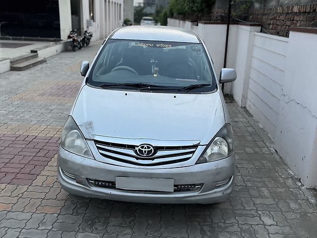 Used 2010 Toyota Innova in Tarn Taran