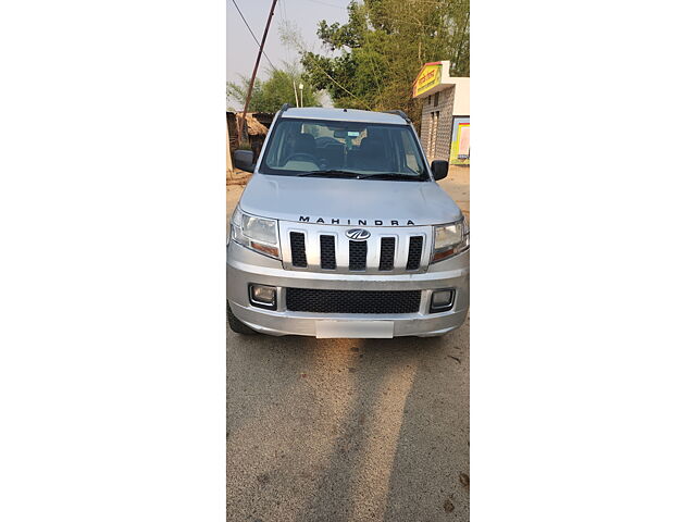 Used 2017 Mahindra TUV300 in Balrampur