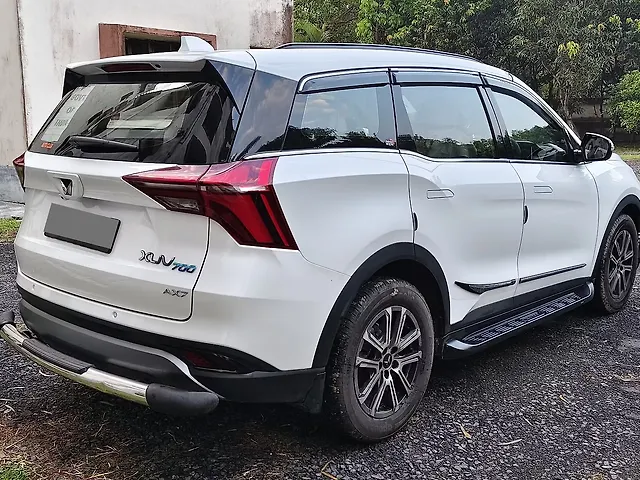 Used Mahindra Old Generation XUV700 AX7 2WD Diesel 2.2L Turbo Manual 7 STR in Kolkata Used Mahindra Old Generation XUV700 AX7 2WD Diesel 2.2L Turbo Manual 7 STR in Kolkata