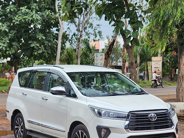 Used 2022 Toyota Innova Crysta in Sangli