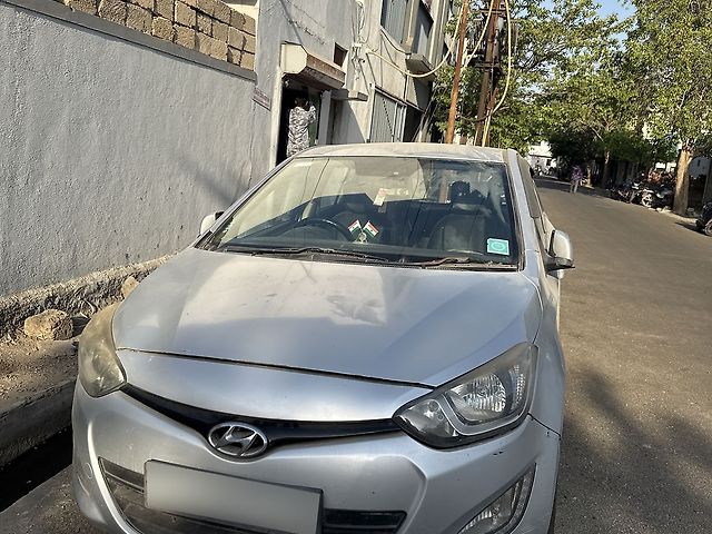 Used 2013 Hyundai i20 in Ahmedabad