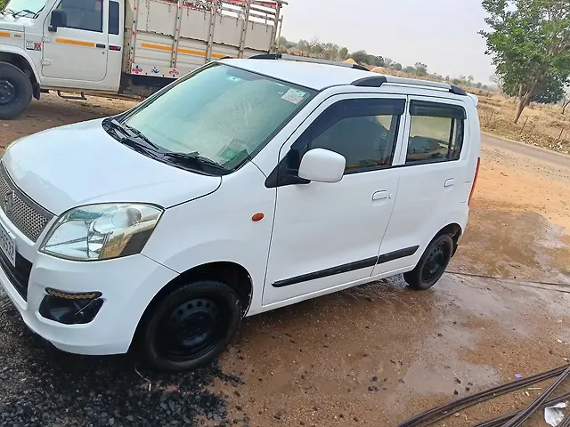 Used 2015 Maruti Suzuki Wagon R in Chandrapur