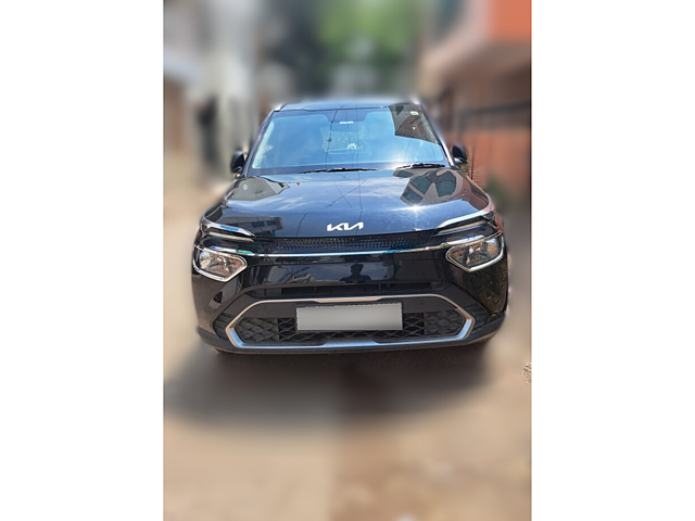 Used 2022 Kia Carens in Aurangabad