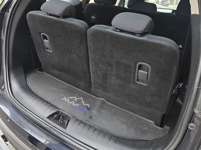 Used Mahindra XUV700 AX 5 Diesel MT 7 STR [2023-2024] in Lucknow
