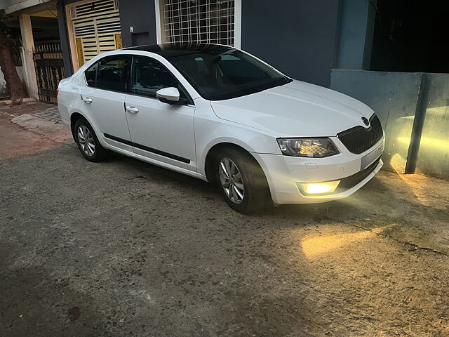 Used Skoda Octavia [2013-2015] Ambition 2.0 TDI AT in Bhopal