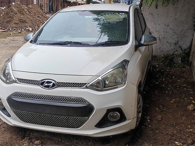 Used 2015 Hyundai Xcent in Balasinor