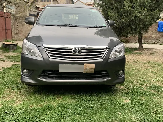 Used 2012 Toyota Innova in Srinagar