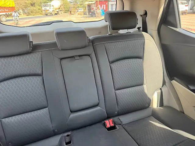 Used Mahindra XUV300 [2019-2024] 1.5 W8 [2019-2020] in Dewas