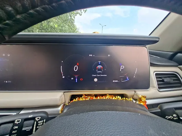 Used 2022 Mahindra XUV700 in Bhubaneswar Used 2022 Mahindra XUV700 in Bhubaneswar