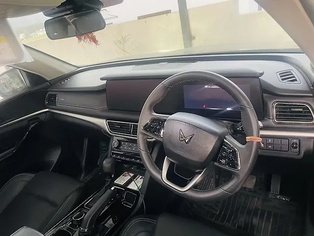Used Mahindra Old Generation XUV700 AX7 2WD Diesel 2.2L Turbo Automatic 7 STR Ebony Limited Edition in Kalka