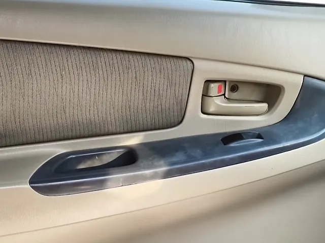 Used Toyota Innova [2005-2009] 2.5 G3 in Chandigarh