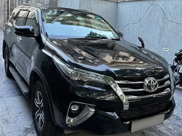 Used Toyota Fortuner [2016-2021] 2.8 4x2 AT in Delhi