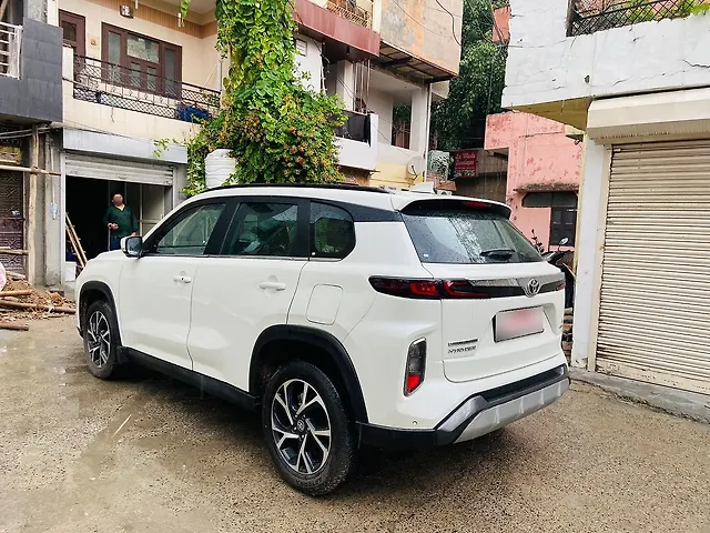 Used Toyota Urban Cruiser Hyryder V AT NeoDrive [2022-2023] in Delhi