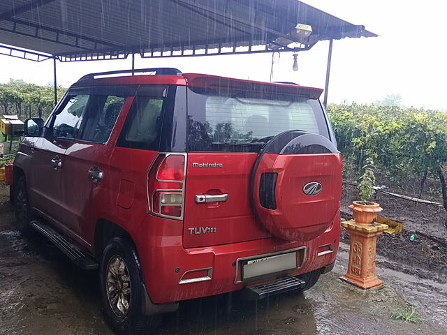 Used Mahindra TUV300 [2015-2019] T8 in Nashik