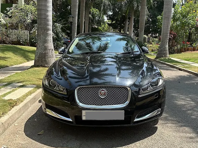 Black Jaguar XF