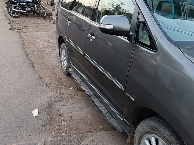 Used Toyota Innova [2013-2014] 2.0 G 8 STR BS-IV in Kutch