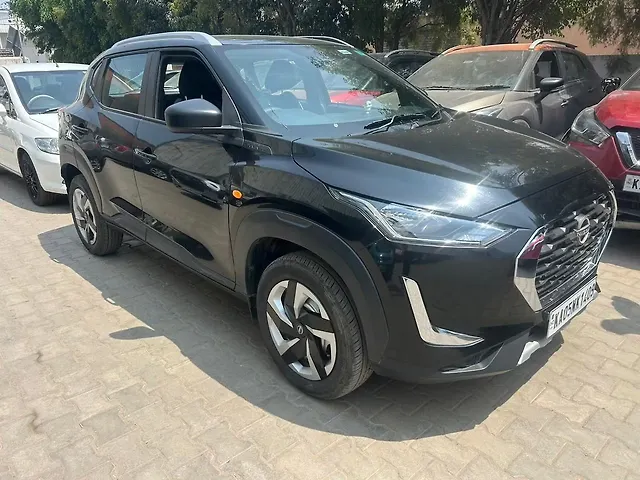 Used 2024 Nissan Magnite in Bangalore