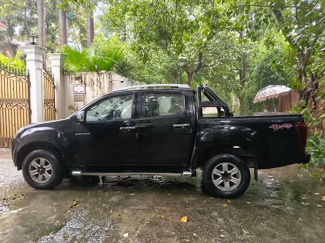 Used Isuzu D-MAX V-Cross [2019-2020] Standard in Delhi
