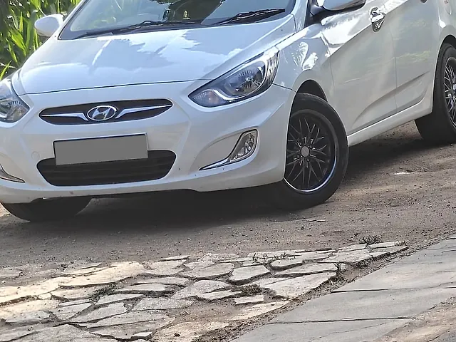 Used 2015 Hyundai Verna in Jamkhandi