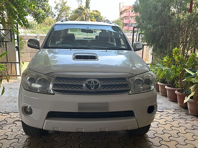 Used 2011 Toyota Fortuner in Nanded