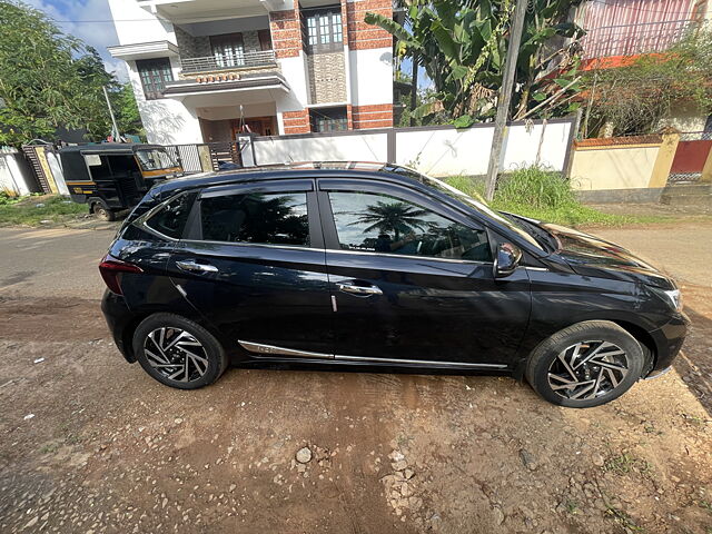 Used Hyundai i20 Asta 1.2 MT in Thiruvananthapuram