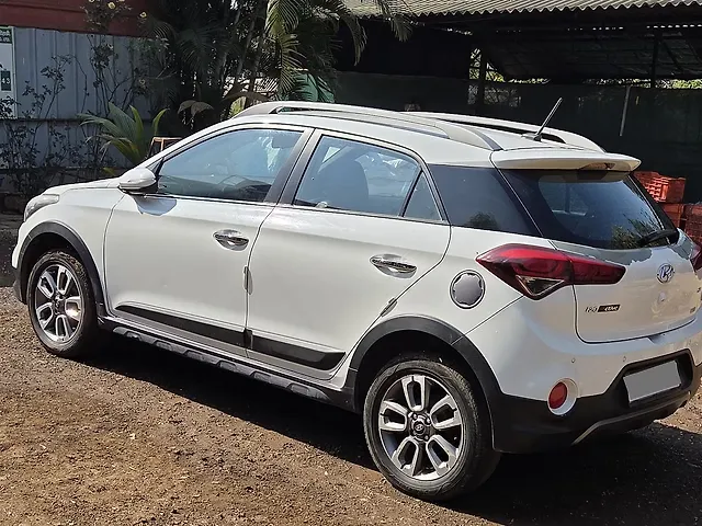 Used 2016 Hyundai i20 Active in Nashik Used 2016 Hyundai i20 Active in Nashik