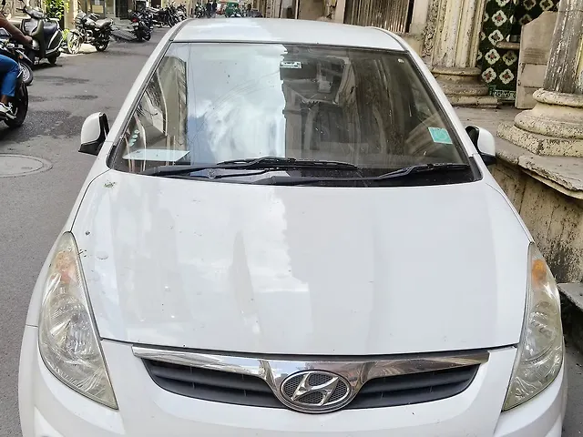 Used 2012 Hyundai i20 in Surat Used 2012 Hyundai i20 in Surat