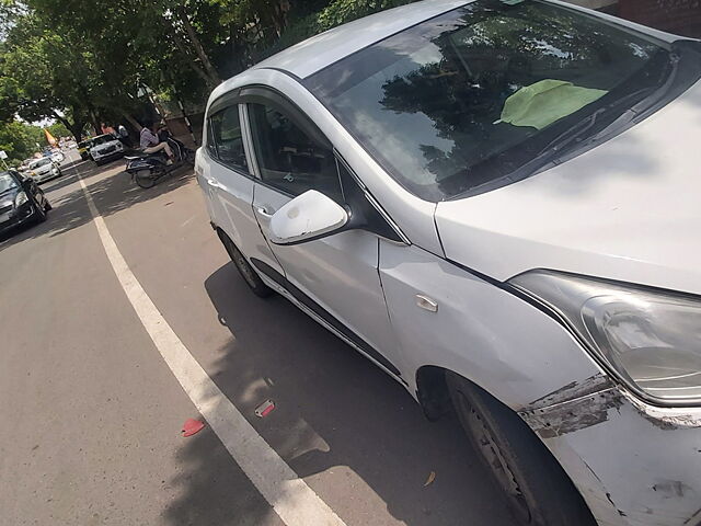 Used Hyundai Xcent [2014-2017] Base 1.2 in Ahmedabad