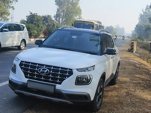 Used 2019 Hyundai Venue in Kanpur