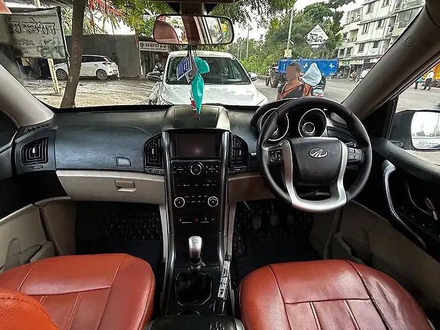 Used Mahindra XUV500 W11 (O) AWD AT in Nashik