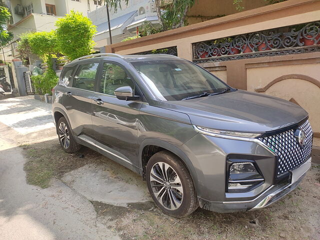 Used MG Hector Plus Sharp Pro 1.5 Turbo Petrol MT 6 STR in Udaipur