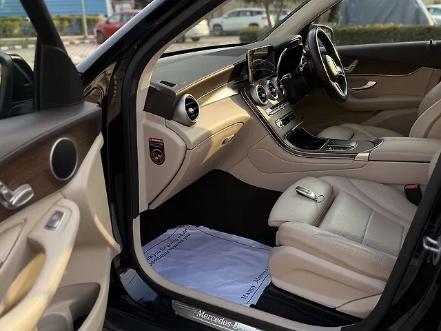 Used Mercedes-Benz GLC 220d 4MATIC in Chandigarh Used Mercedes-Benz GLC 220d 4MATIC in Chandigarh