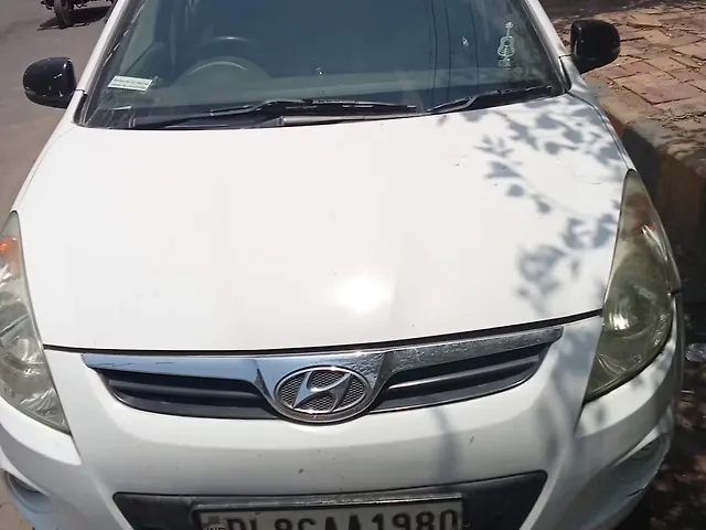 Used 2011 Hyundai i20 in Delhi