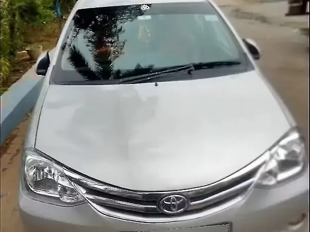 Used 2012 Toyota Etios Liva in Shahjahanpur