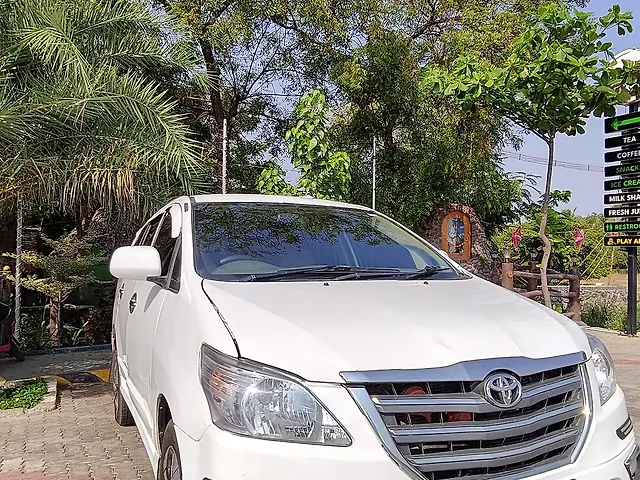 Used 2011 Toyota Innova in Tirunelveli