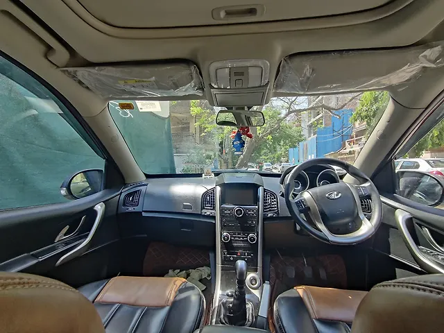 Used Mahindra XUV500 W9 [2018-2020] in Dehradun