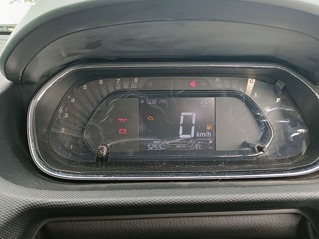 Used Tata Tiago XT (O) in Delhi