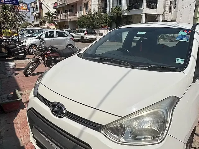 Used 2016 Hyundai Grand i10 in Indore