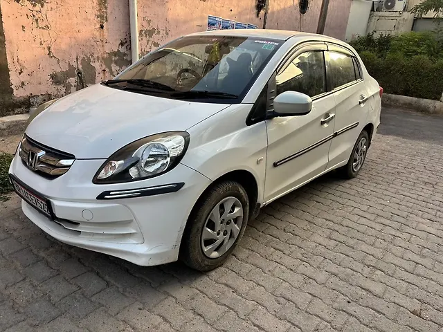 Used 2014 Honda Amaze in Agra