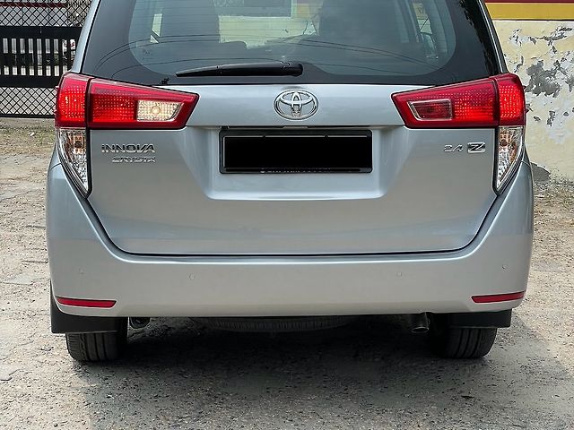 Used 2022 Toyota Innova Crysta in Rohtak