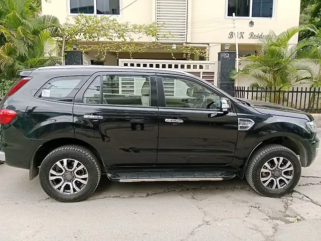 Used Ford Endeavour [2016-2019] Titanium 3.2 4x4 AT in Hyderabad