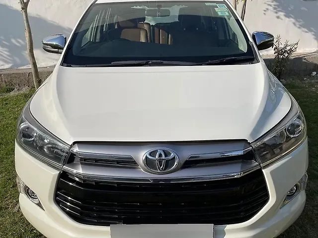 Used 2020 Toyota Innova Crysta in Kanpur Nagar