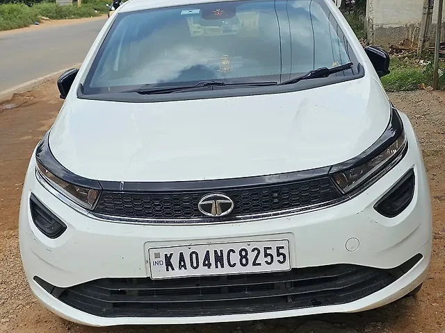 Used 2023 Tata Altroz in Bangalore