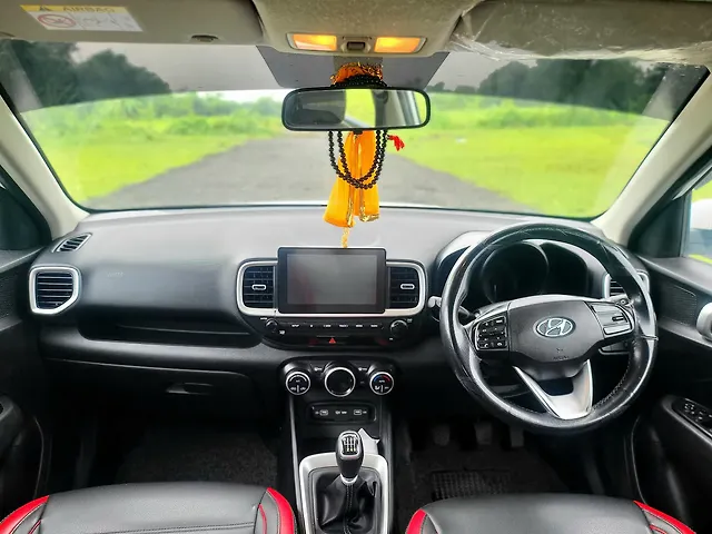 Used Hyundai Venue [2022-2023] SX 1.5 CRDi in Surat