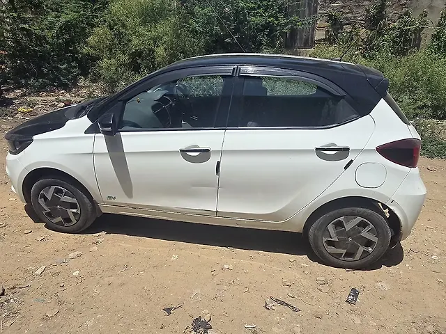 Used Tata Tiago EV XT 19.2 kWh in Ajmer Used Tata Tiago EV XT 19.2 kWh in Ajmer
