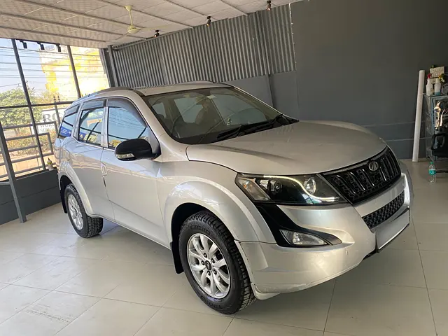 Used 2016 Mahindra XUV500 in Jaipur