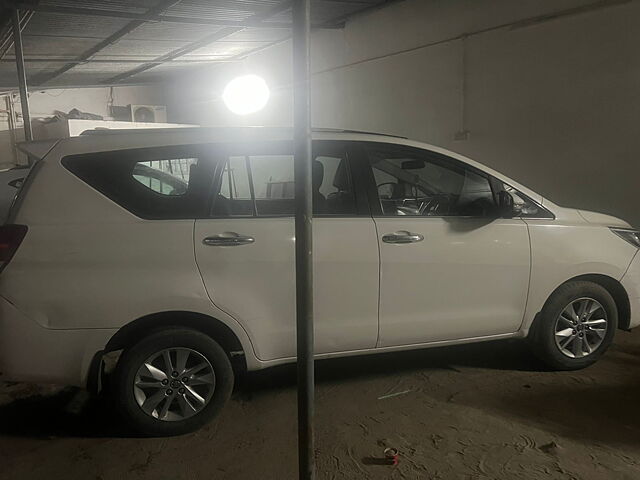 Used 2016 Toyota Innova Crysta in Lucknow