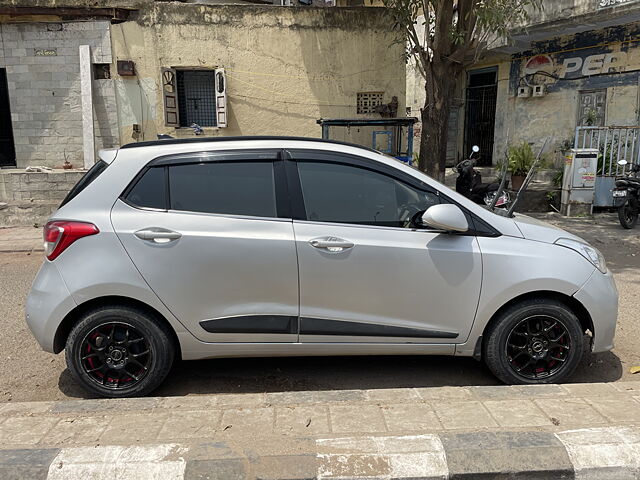 Used Hyundai Grand i10 Sportz (O) AT 1.2 Kappa VTVT [2017-2018] in Surat