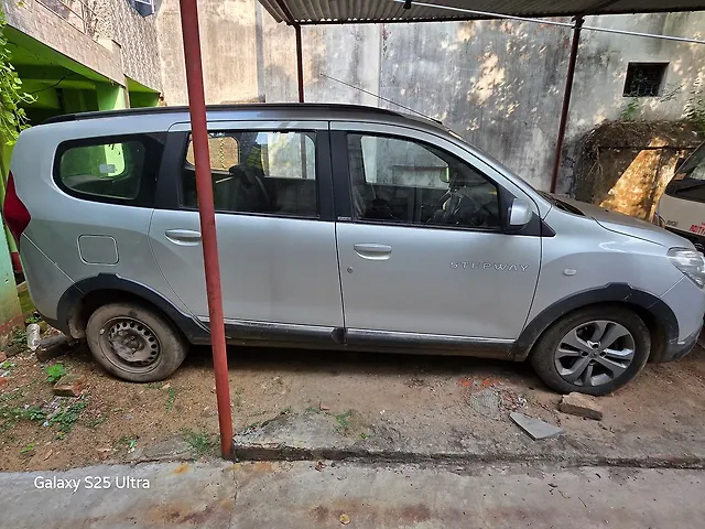 Used Renault Lodgy 85 PS RXZ Stepway 8 STR in Durgapur