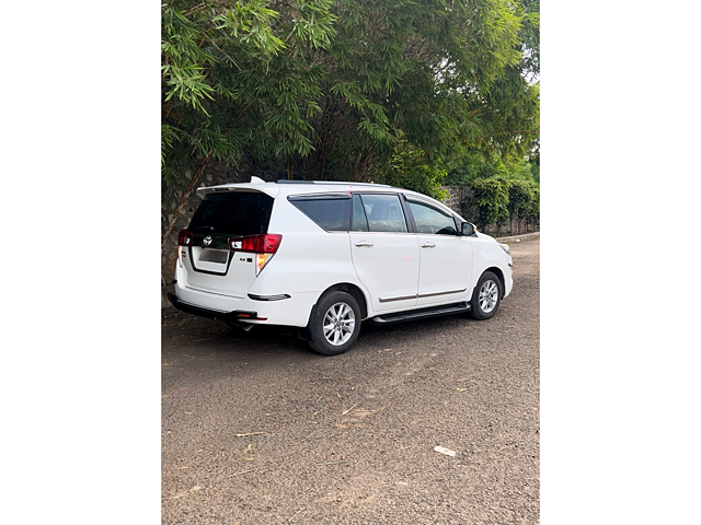 Used Toyota Innova Crysta [2016-2020] 2.8 GX AT 7 STR [2016-2020] in Pune